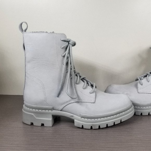 Steve Madden Jamisyn Lace-Up Leather Combat Boot, Light Gray, Womens Size 8 M - Picture 7 of 11